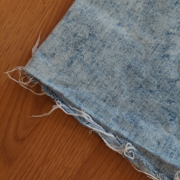 Highway jeans denim skirt acid wash raw hem stretch size 5/6 - Picture 2 of 7